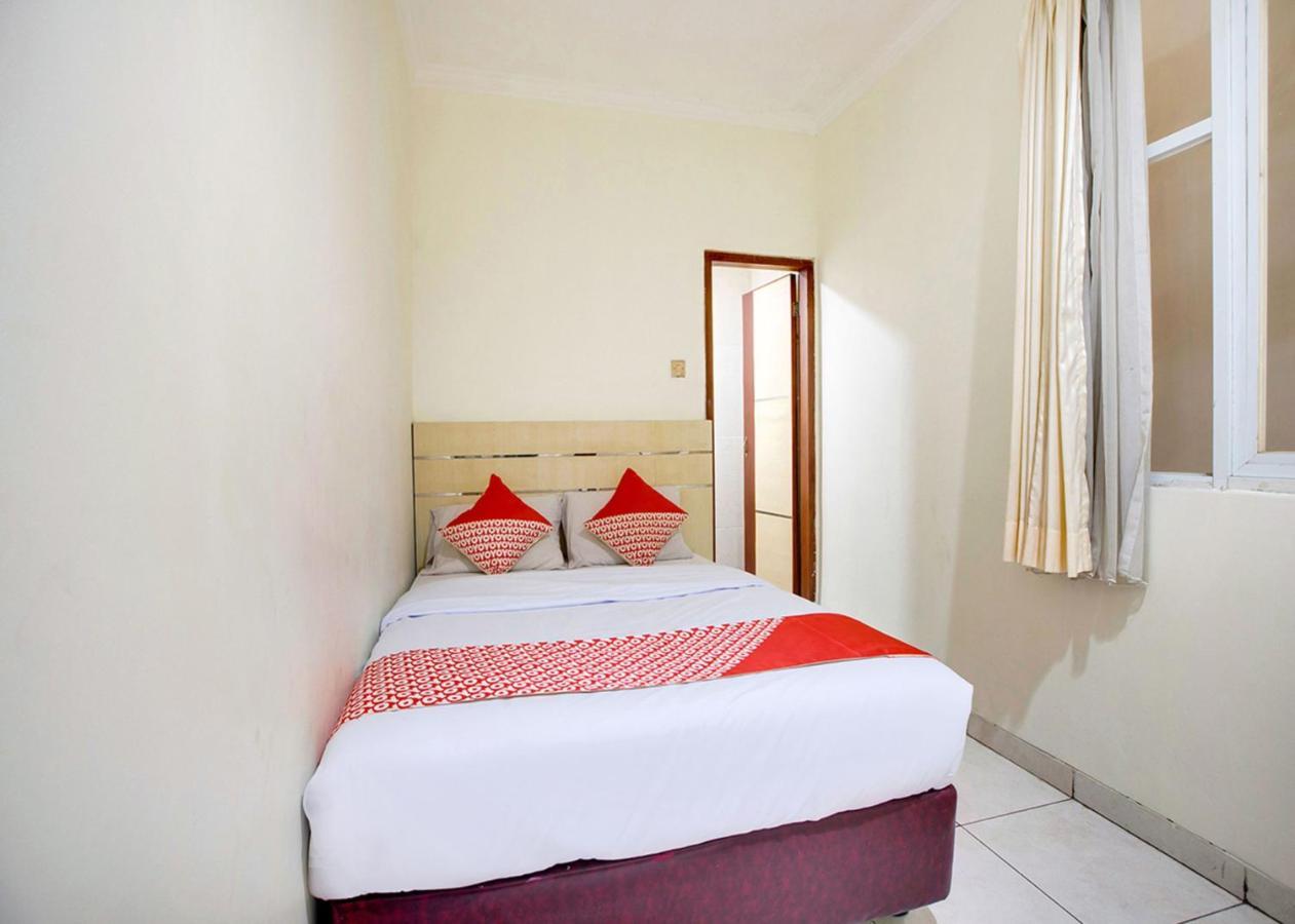 Oyo 2554 Hotel Arimbi Lama Dewi Sartika Μπαντούνγκ Εξωτερικό φωτογραφία
